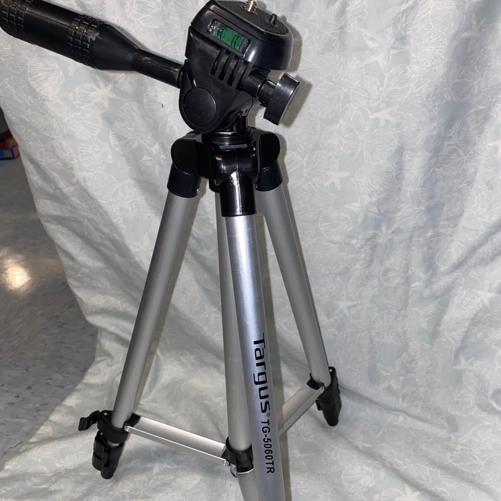Canon Camera - Picture 9 of 9